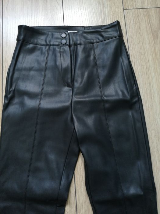 Spodnie damskie czarne skajka XS/34/6 Reserved nowe