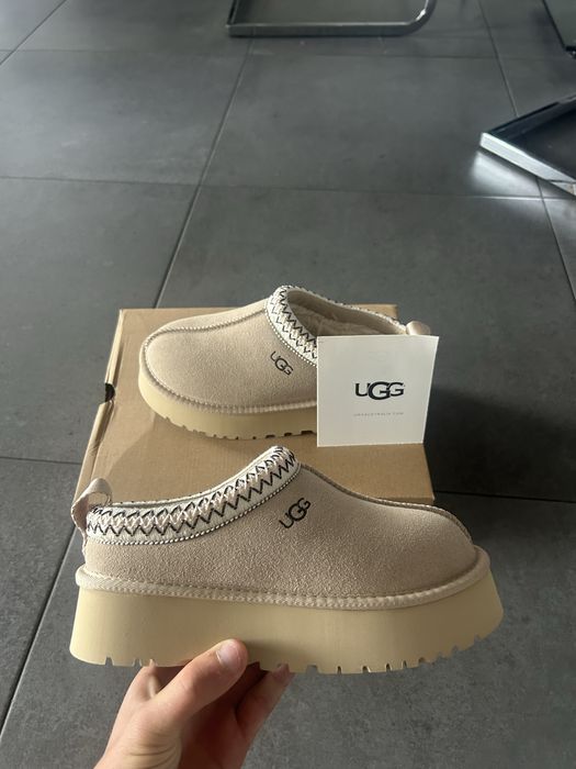 UGG TAZZ II.