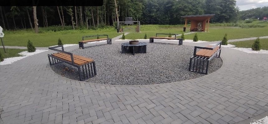 Земля фасад Київ Чоп