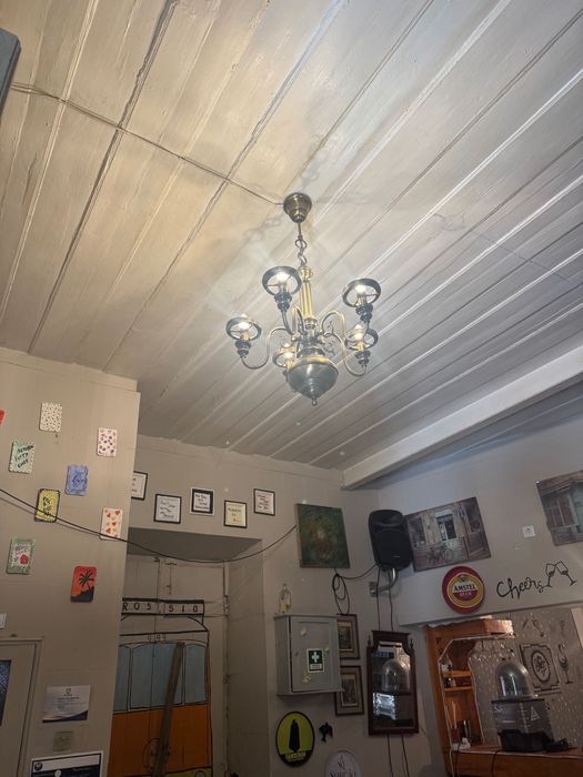 Table, chairs, freezer, fridge,