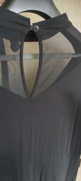 Sukienka czarna MIDI  z kokardą