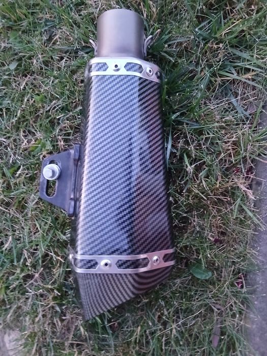 Sprzedam tłumik do ścigaczów  lub motorow