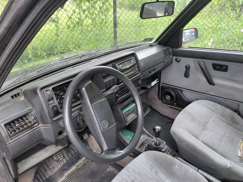 samochod osobowy VW Golf 2