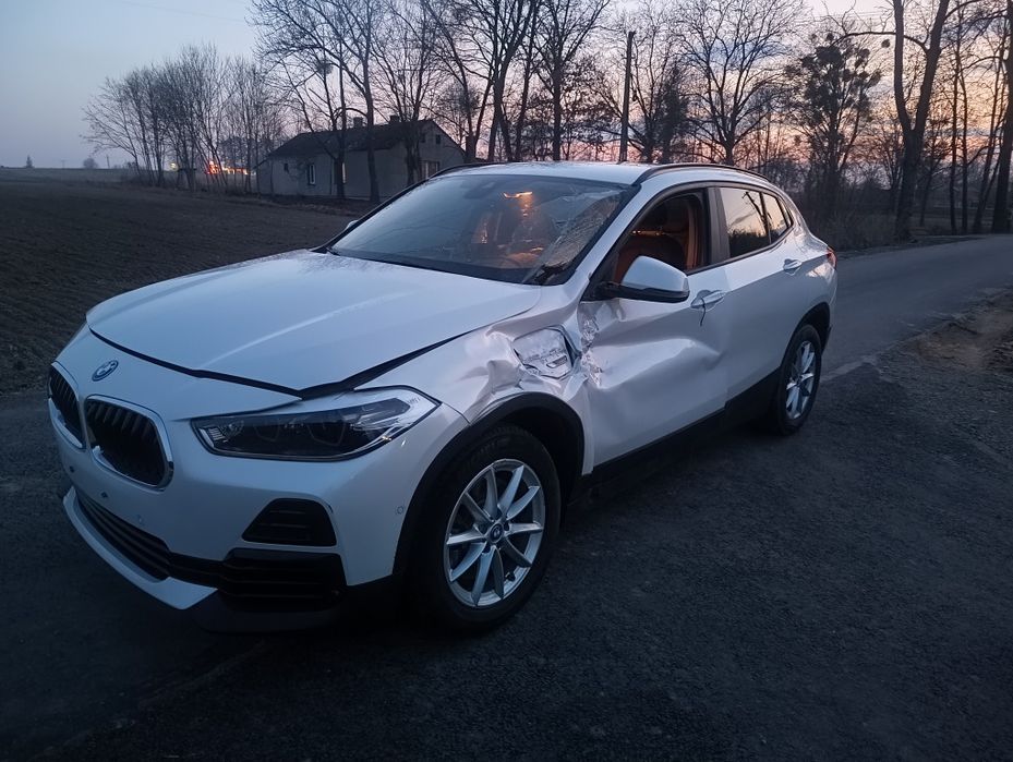 BMW x2 2022 hybryda plugin