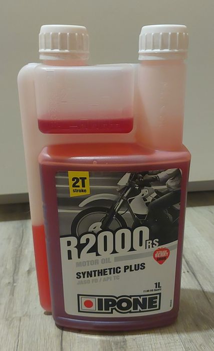 Ipone olej R2000 rs truskawka 1l