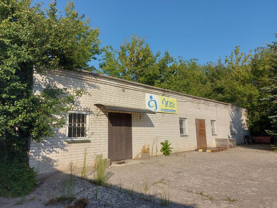 Комерційне Приміщення на Закритій Території 7 соток