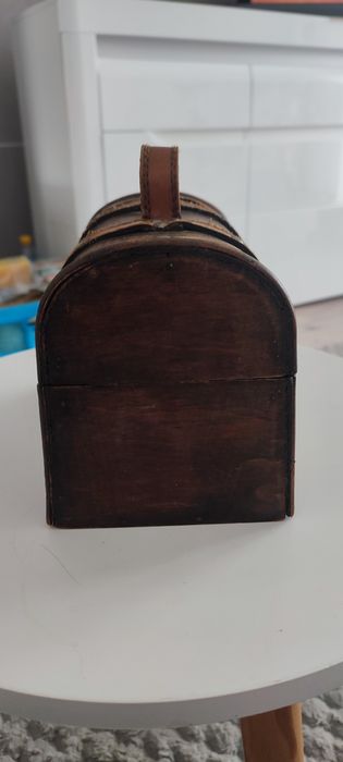 Kuferek drewno na biżuterię