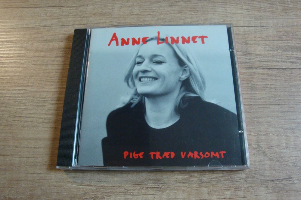 Anne Linnet – Pige Traed Varsomt