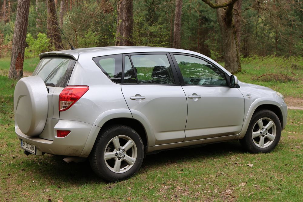 Продаж Toyota Rav 4