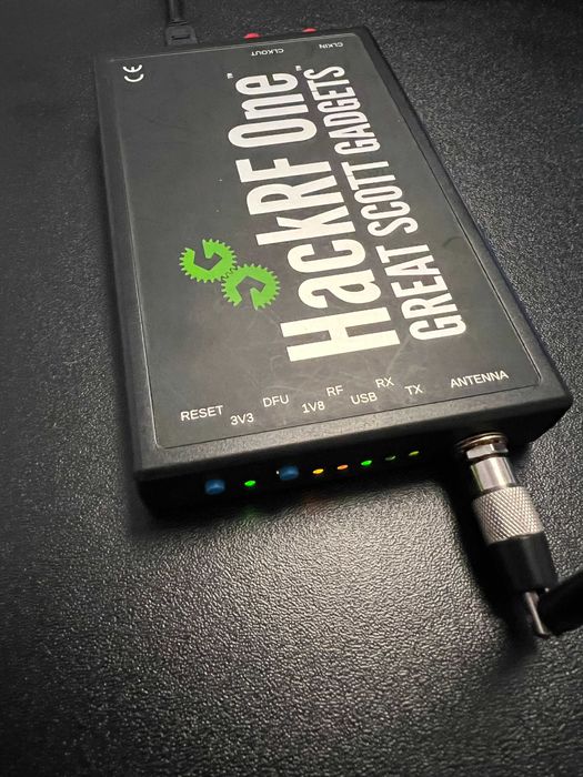 HackRF One + ANT-500