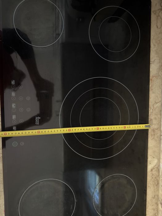Placa vitroceramica teka com 90 cm a funcionar