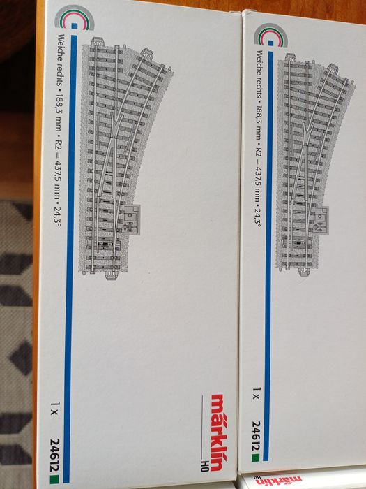 Maerklin 25612 - agulha direita H0