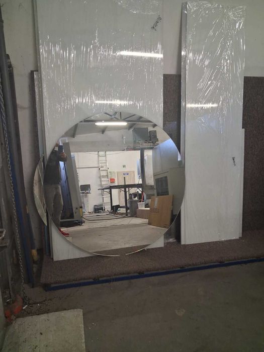 Lustro koło 130cm poler