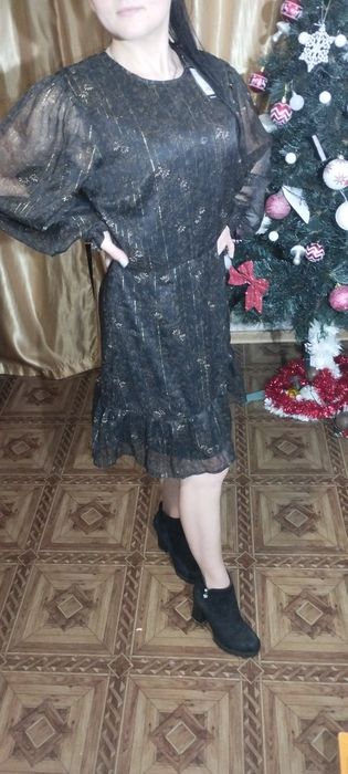 Сукня з блиском.