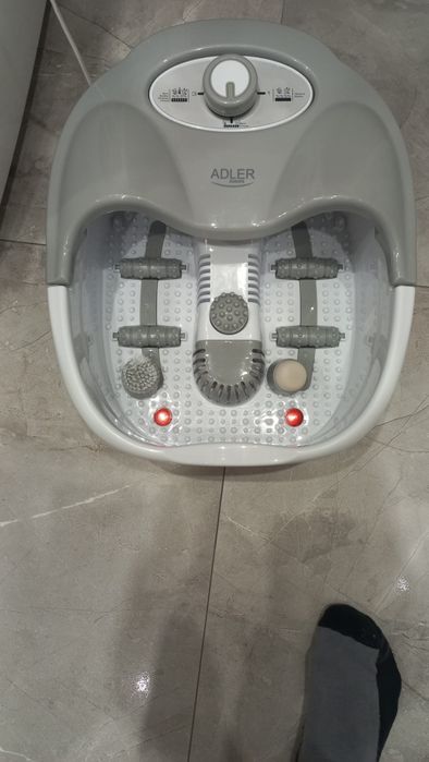 Masażer do stóp wodny Adler