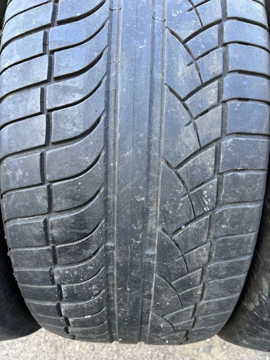 Michelin 275.40.r20