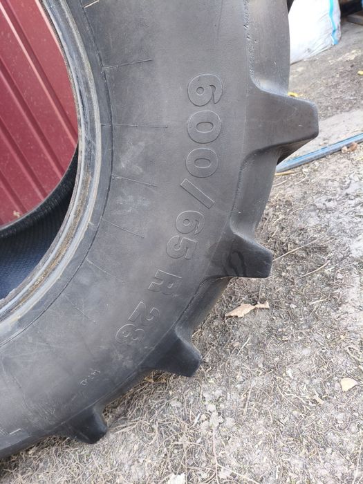 600/65 R28 Vredestein Traxion XXL 147D