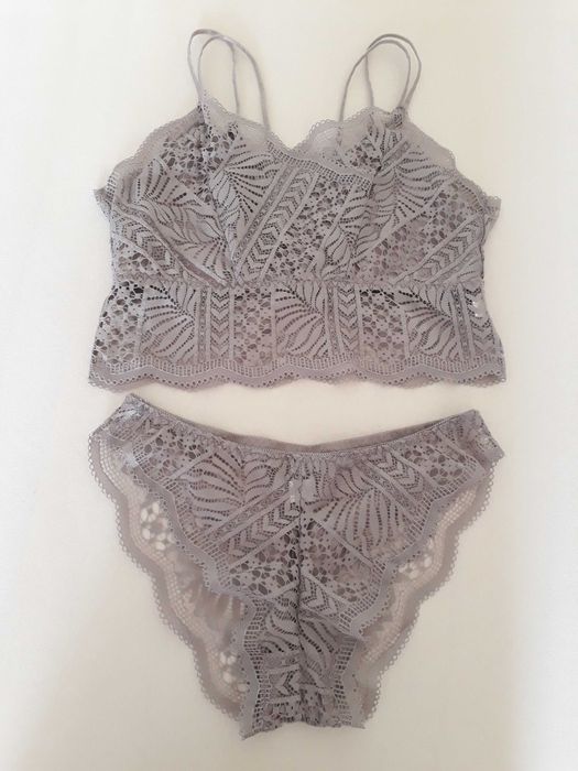 Stringi. Braletka. Bielizna damska. Super cena. Wybór koloru. Nowe.