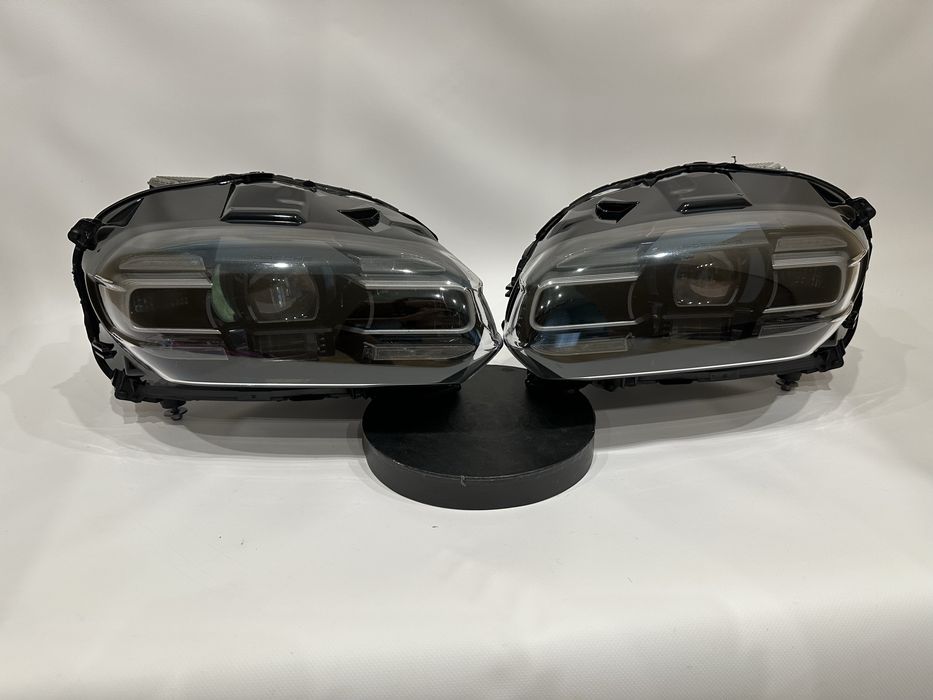 Porsche Taycan фари фара передня оптика в наявності 9J1941032F 9J1941031F