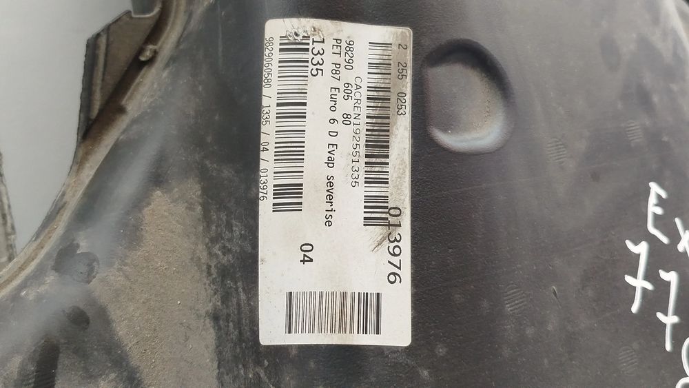 Depósito combustível PEUGEOT 5008 II (M_)