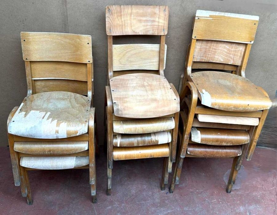 Cadeiras antigas, conjunto de 25 unidades  em faia da Lamstak dos anos 50,