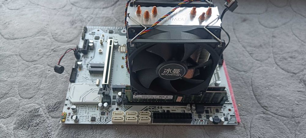 Xeon E5 2673 v3 + Machinist X99-K9 + 64GB DDR4