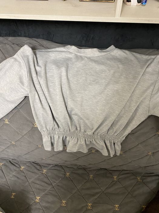 Вкорочена кофта . Розмір с-м