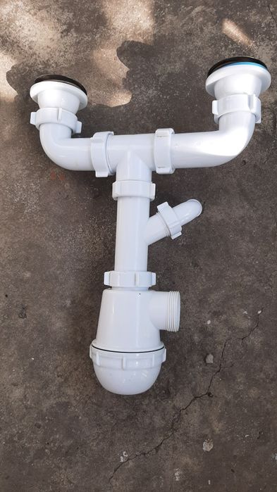 Сифон на двойную  кухонную мойку