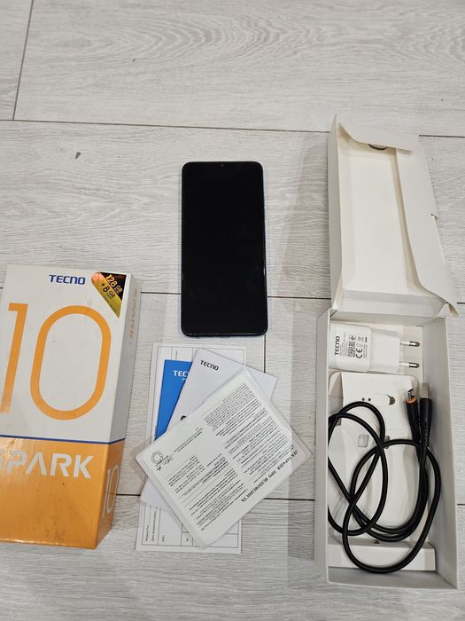 Tecno spark 10 8/128GB