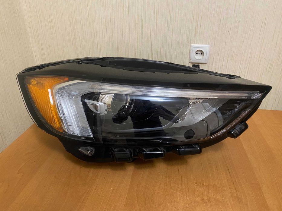 Фара передня права Ford Edge (2019–2024, США) LED