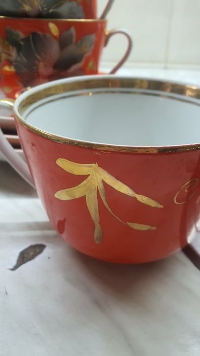 Чашка красная Мальва