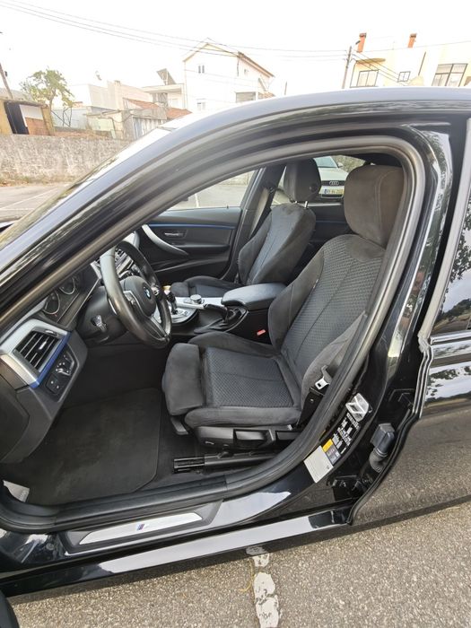 BMW 330e iperformance pack m