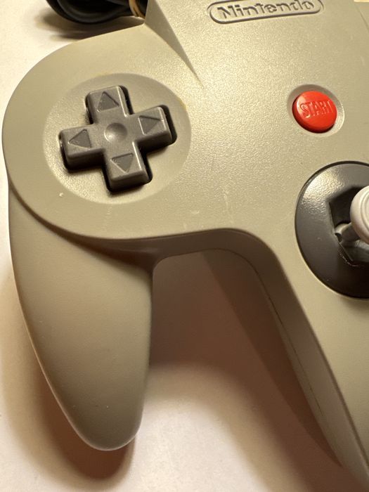 Kontroler pad do Nintendo 64 N64 - oryginalny NUS-005 - szary