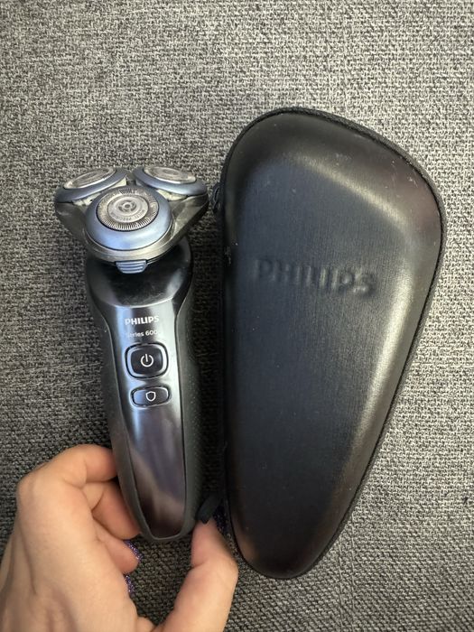 Електробритва Phillips Series 6000: 2 500 грн. - Бритвы, эпиляторы ...