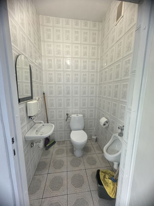 Lokal usluhowo handlowy lub biuro. Centrum Pucka