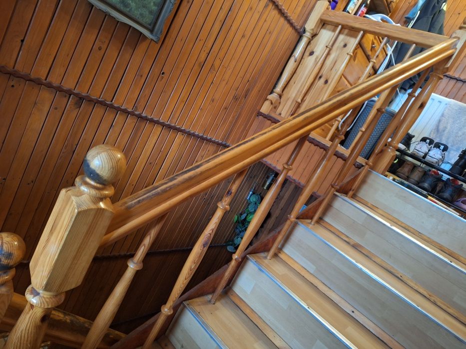 Balustrada drewniana.