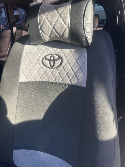 Тойота RAV4 2018