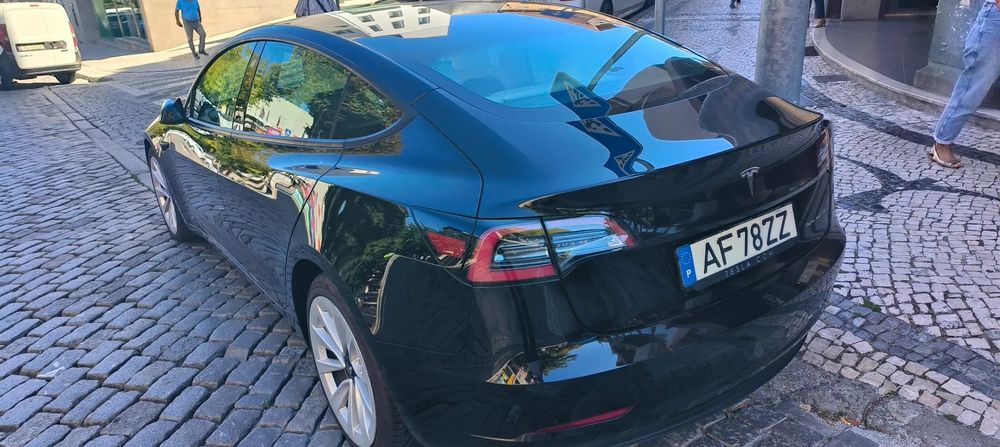 Tesla Model 3 Long-Range Dual Motor AWD