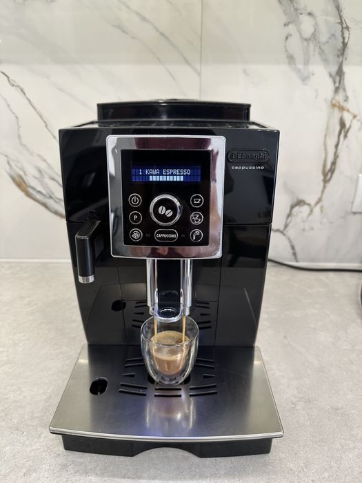 Ekspres do kawy Delonghi Cappuccino ECAM 23.450.B  bdb stan