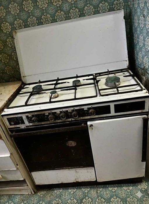 Fogão a Gás com Forno (Funcional)