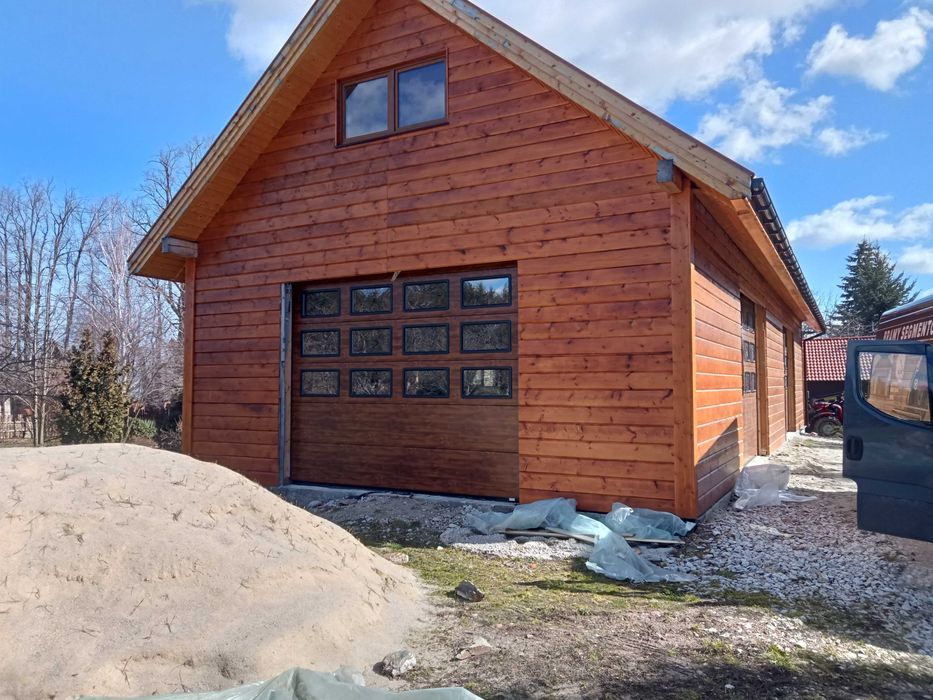 Brama segmentowa garażowa przemysłowa bramy magazynowe Iwaniska