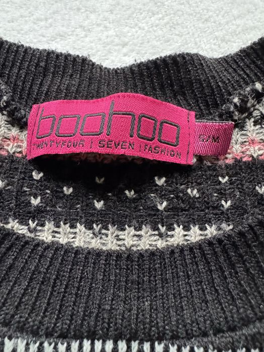 Sweter Boohoo S/M w skandynawski wzór