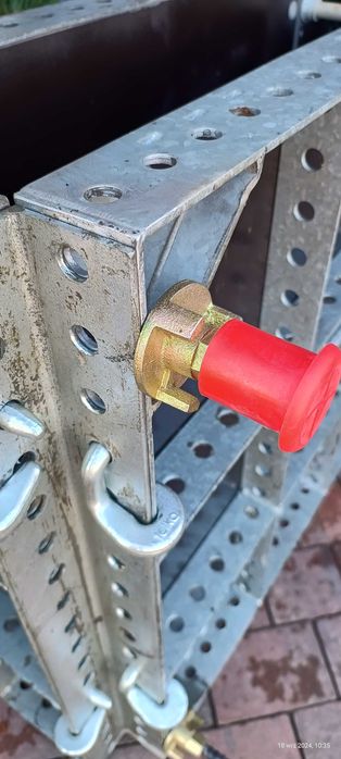 Szalunek ścienny typ Tekko Rasto Altrad nowe używane szalunki 150x30