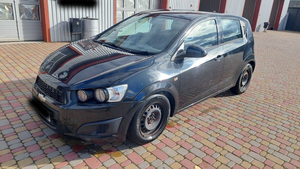 бампер двері  кришка  фонар кпп четверть chevrolet aveo t300 розбірка