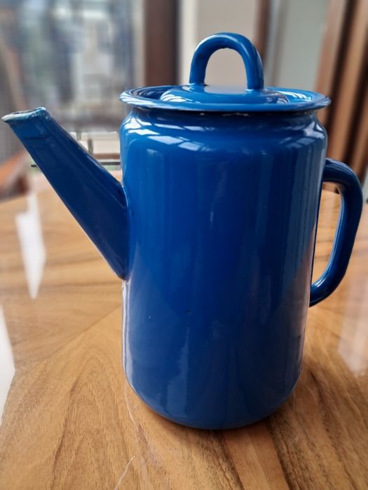 Емальований чайник ( кавник)