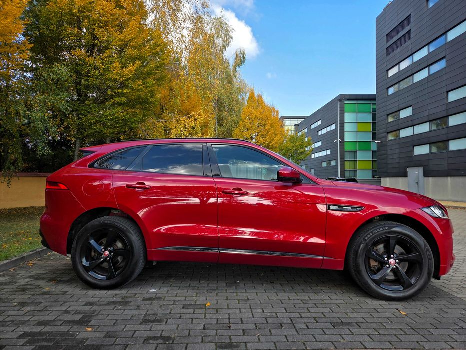 Jaguar F-Pace