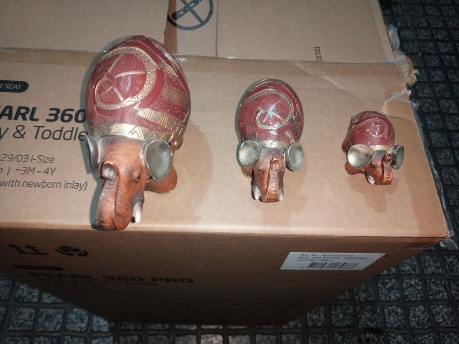 Vários artigos para venda antigos e raros e de coleção