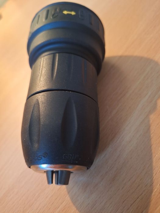 Uchwyt wiertarski młotowiertarki  Dewalt d25144 nowy