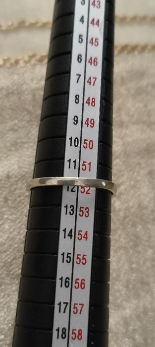 Anel em prata com pedra verde