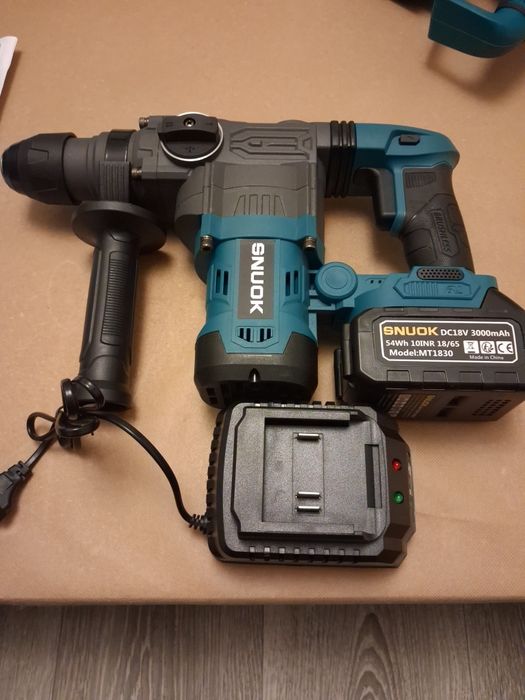 Перфоратор бочковий безшітковий акумуляторний